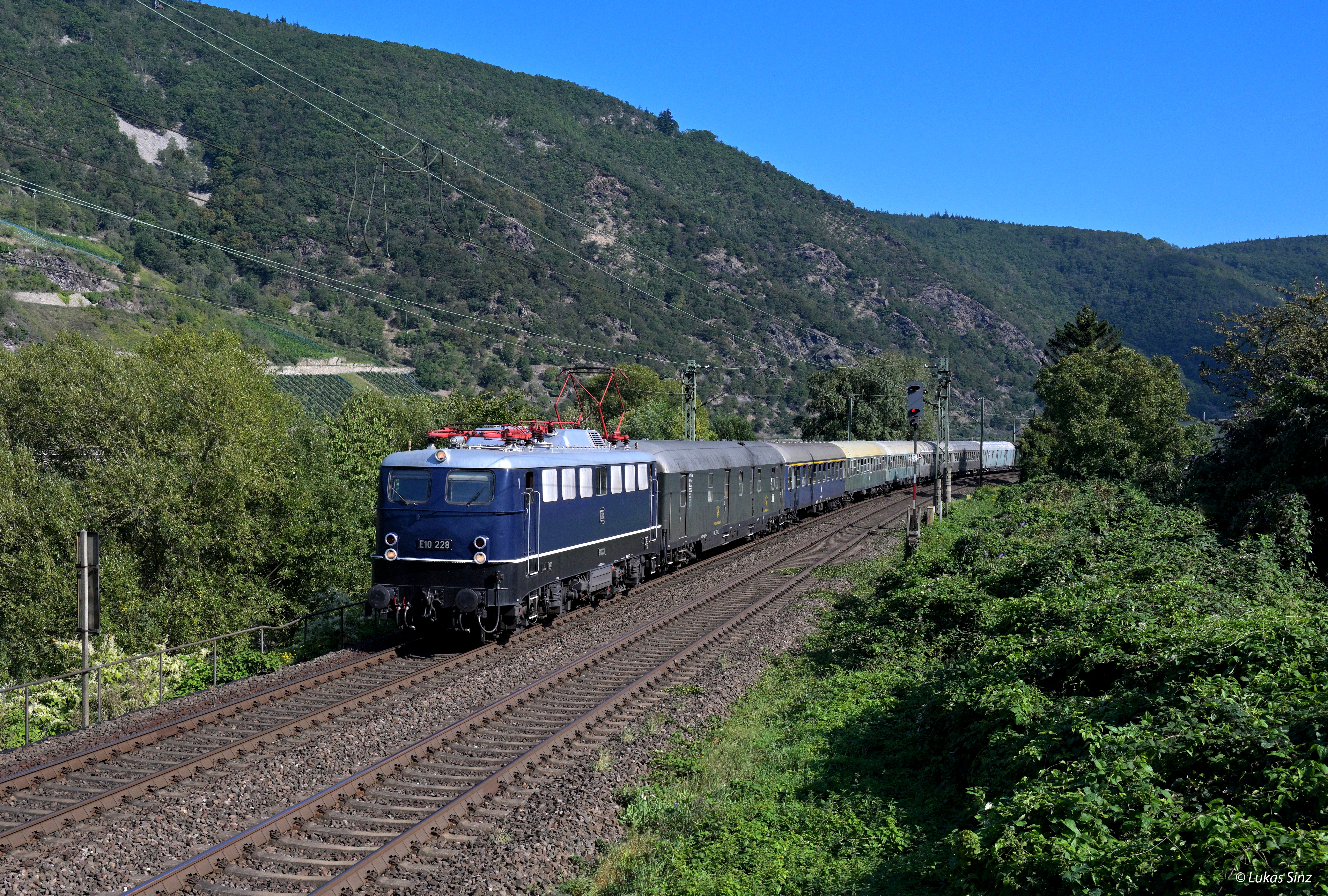 E10 228 bei Oberwesel - September 2023